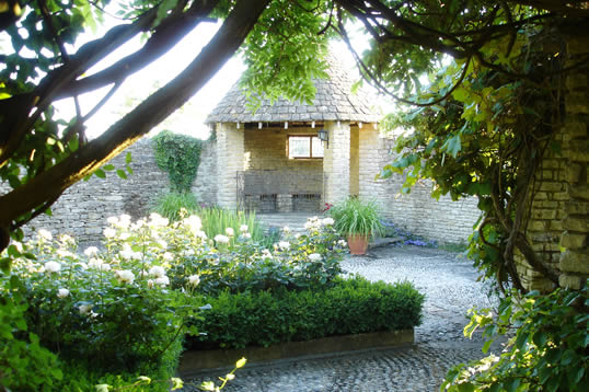 Winkworth Farm, green venue for weddings and corporate events